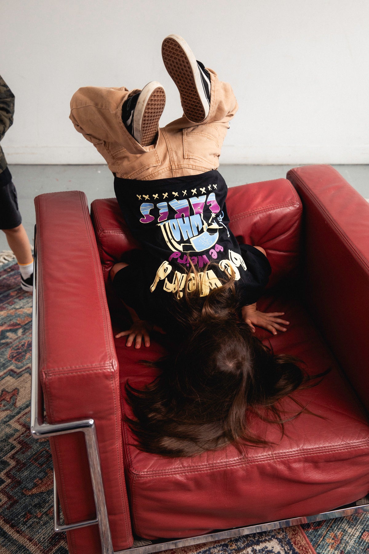 CAMISETA WHO CARES